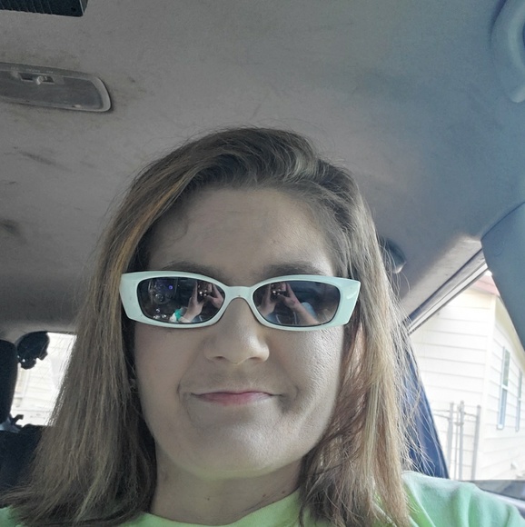 Meet your Posher, Misty - Picture 1 of 1